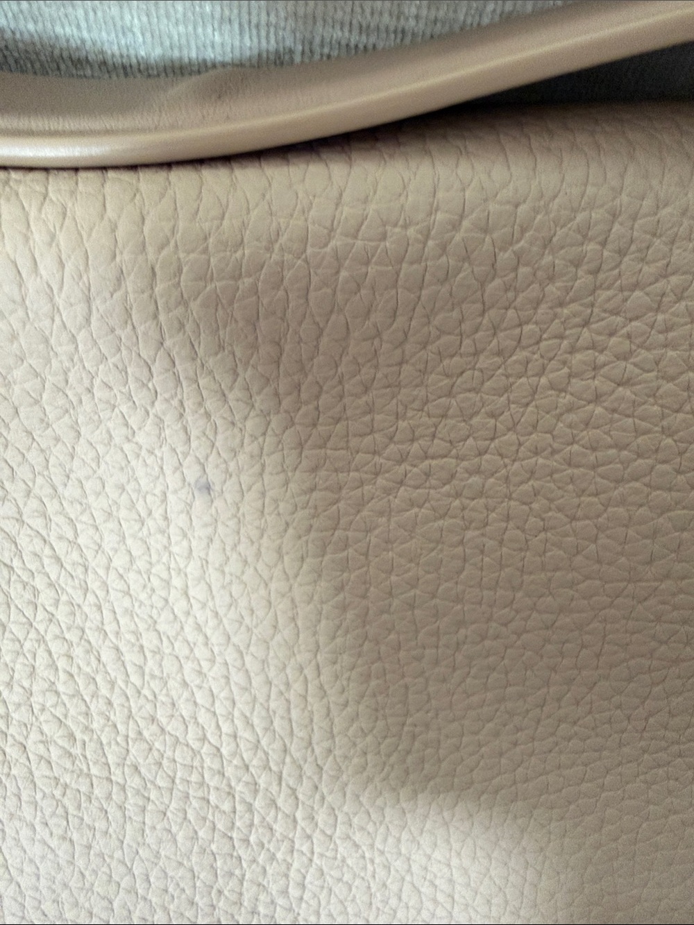 AllSaints Pebbled Leather Shoulder Bag in Light Tan/Taupe - Picture 4 of 7